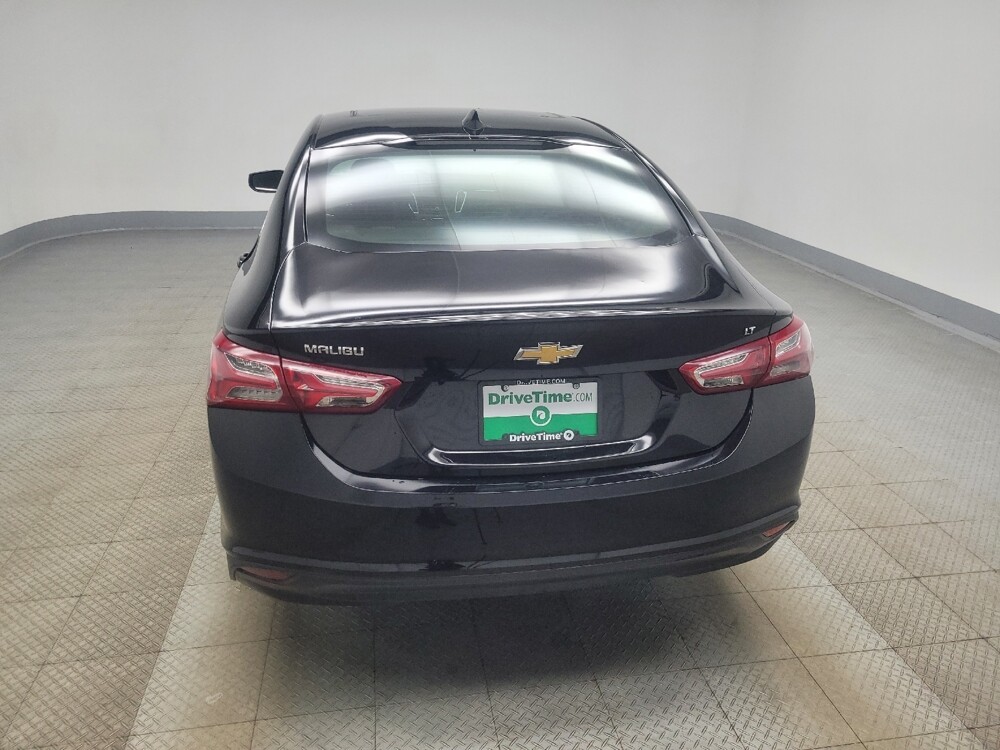 2022 Chevrolet Malibu in Indianapolis, IN 46222 - 18125972 6