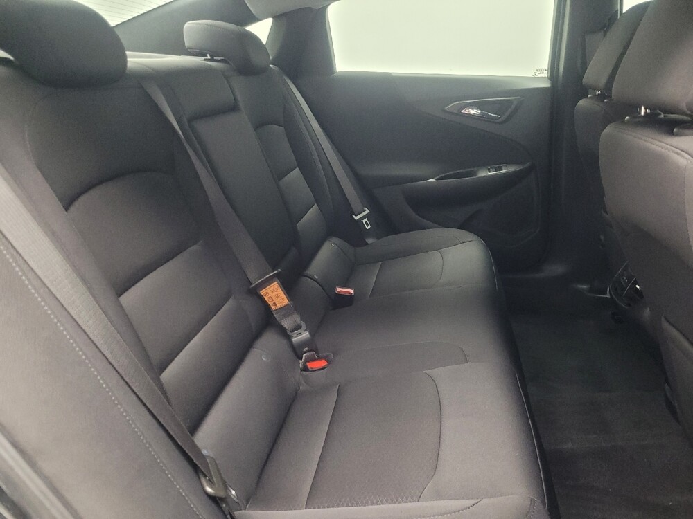 2022 Chevrolet Malibu in Indianapolis, IN 46222 - 18125972 19