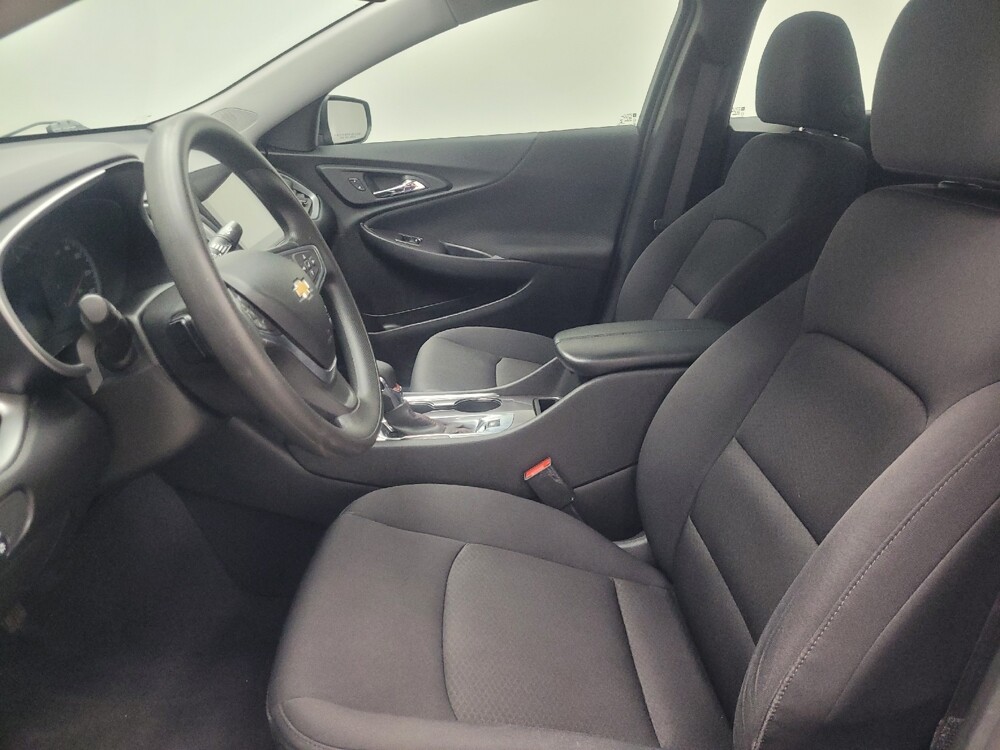 2022 Chevrolet Malibu in Indianapolis, IN 46222 - 18125972 17