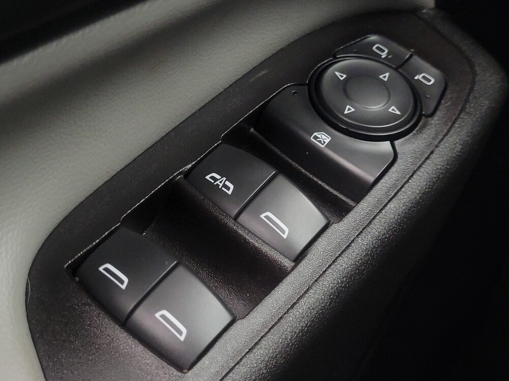 2022 Chevrolet Equinox in Indianapolis, IN 46219 - 18125973 27