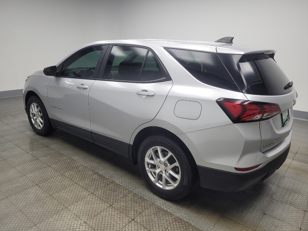 2022 Chevrolet Equinox in Indianapolis, IN 46219 - 18125973 3