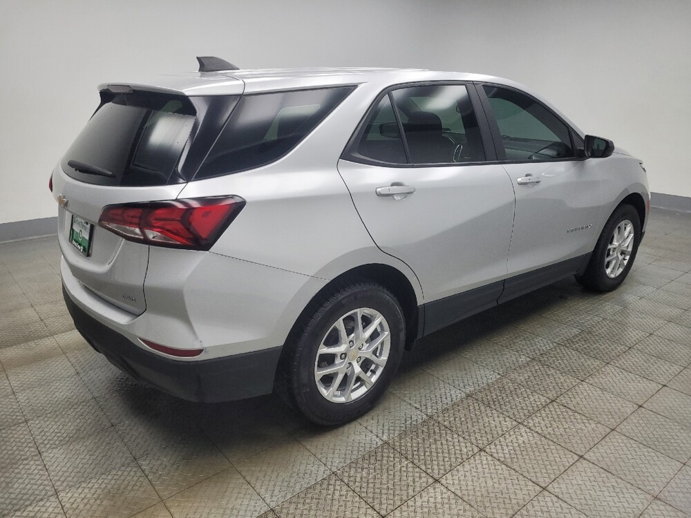 2022 Chevrolet Equinox in Indianapolis, IN 46219 - 18125973 10