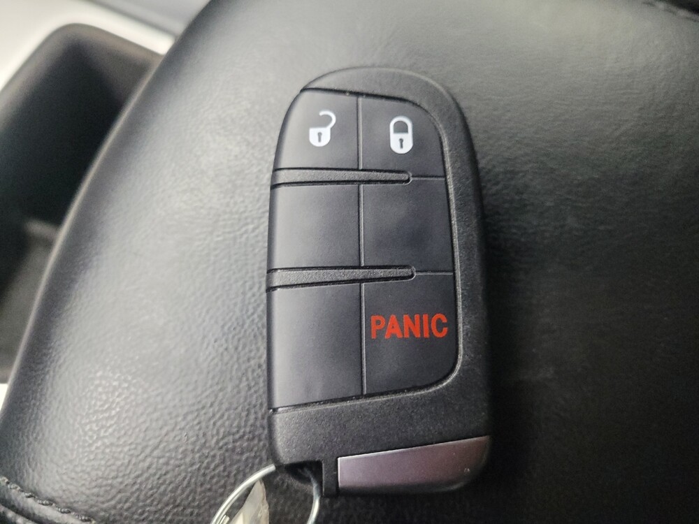 2018 Jeep Grand Cherokee in Indianapolis, IN 46222 - 18125974 32