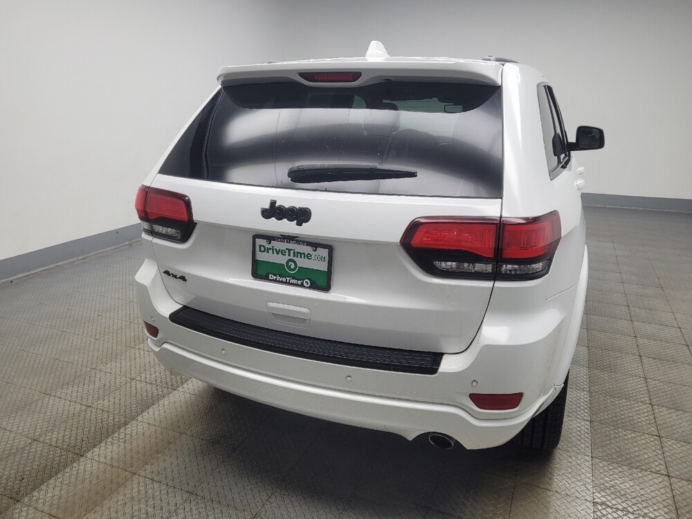 2018 Jeep Grand Cherokee in Indianapolis, IN 46222 - 18125974 7