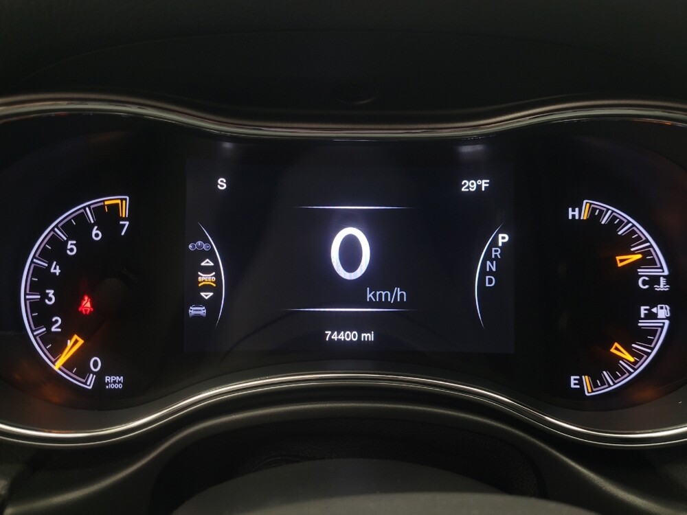 2018 Jeep Grand Cherokee in Indianapolis, IN 46222 - 18125974 23