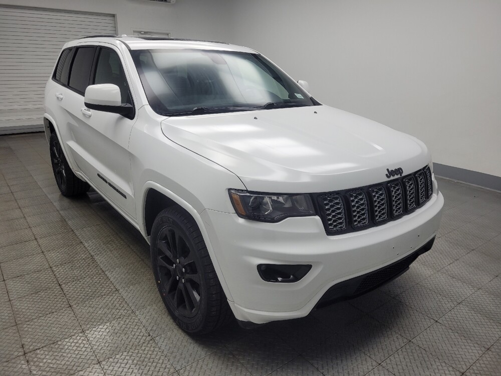 2018 Jeep Grand Cherokee in Indianapolis, IN 46222 - 18125974 13