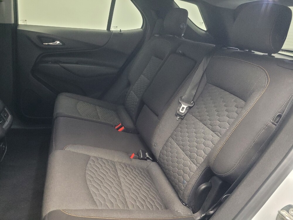 2020 Chevrolet Equinox in Indianapolis, IN 46222 - 18125975 18