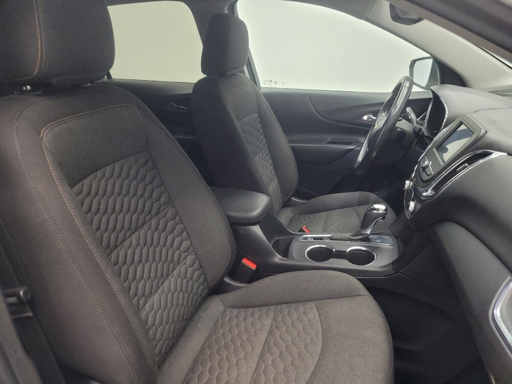 2020 Chevrolet Equinox in Indianapolis, IN 46222 - 18125975 21