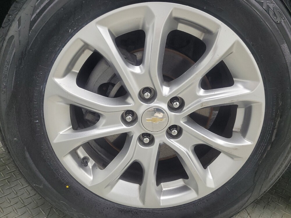 2020 Chevrolet Equinox in Indianapolis, IN 46222 - 18125975 31