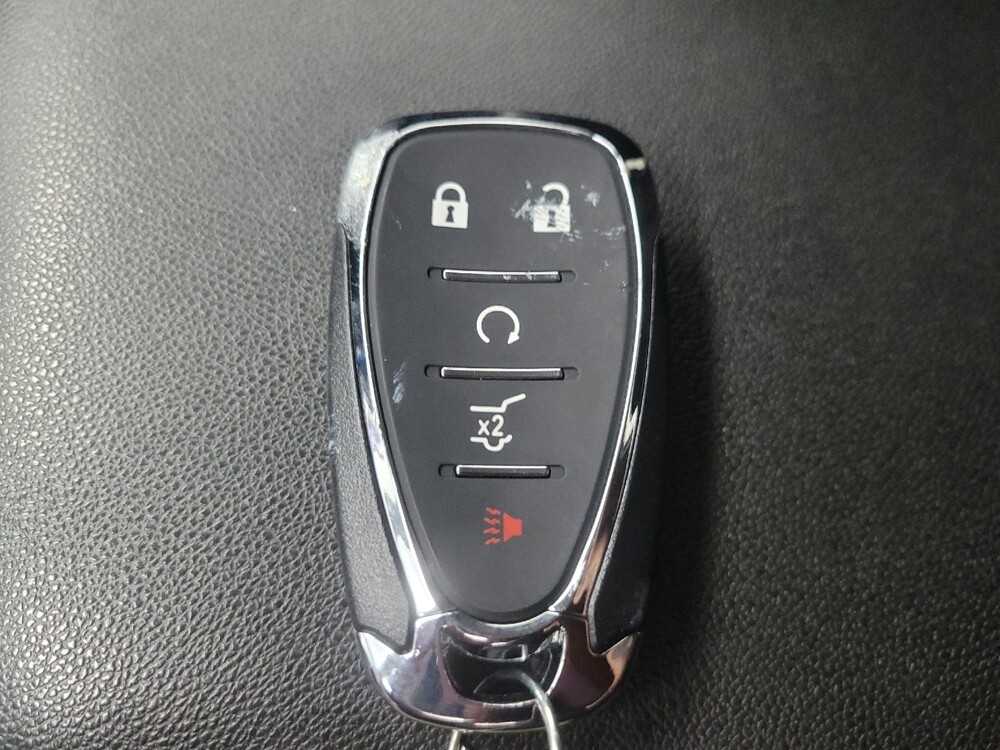 2020 Chevrolet Equinox in Indianapolis, IN 46222 - 18125975 32