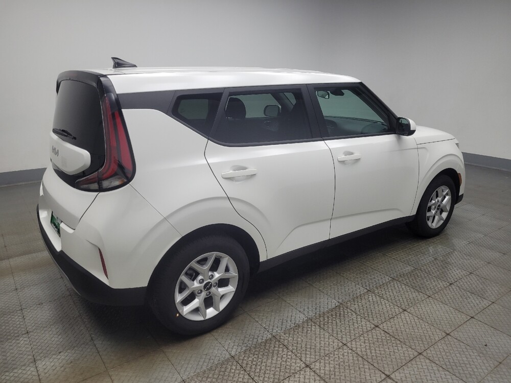 2025 Kia Soul in Ft Wayne, IN 46805 - 18125976 10