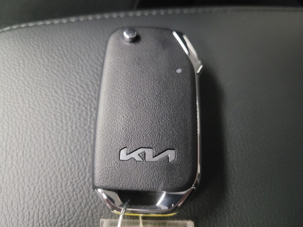 2025 Kia Soul in Ft Wayne, IN 46805 - 18125976 32