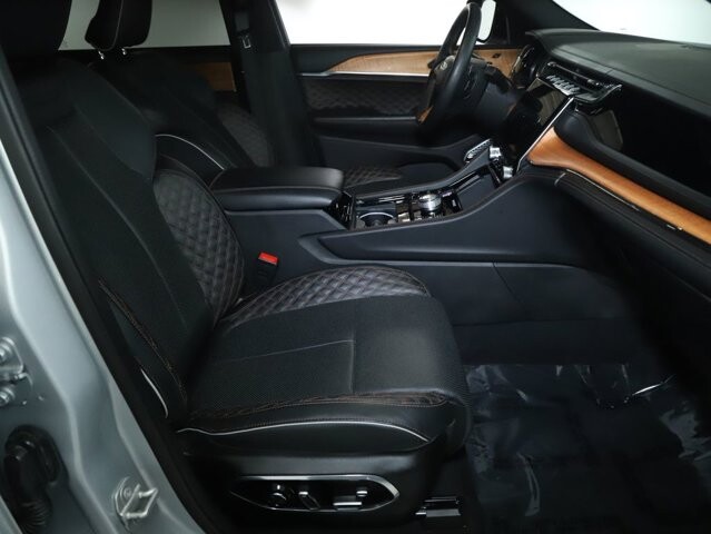 2024 Jeep Grand Cherokee L in Bedford, OH 44146 - 18125979 37