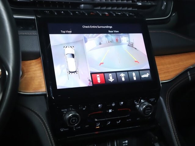 2024 Jeep Grand Cherokee L in Bedford, OH 44146 - 18125979 32