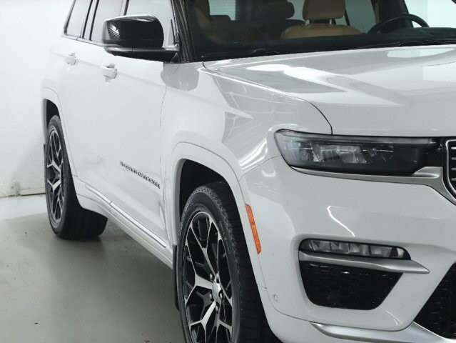 2024 Jeep Grand Cherokee in Bedford, OH 44146 - 18125981 8