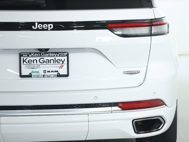2024 Jeep Grand Cherokee in Bedford, OH 44146 - 18125981 45