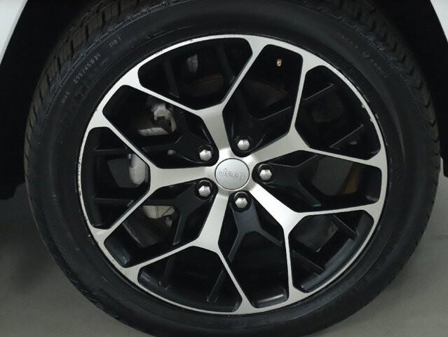2024 Jeep Grand Cherokee in Bedford, OH 44146 - 18125981 10