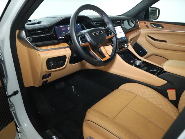 2024 Jeep Grand Cherokee in Bedford, OH 44146 - 18125981 18