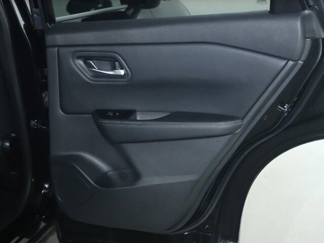 2025 Nissan Rogue in Bedford, OH 44146 - 18125983 31