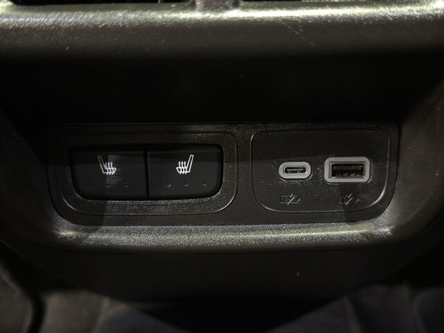 2025 Cadillac XT4 in Burlington, WI 53105 - 18125995 13