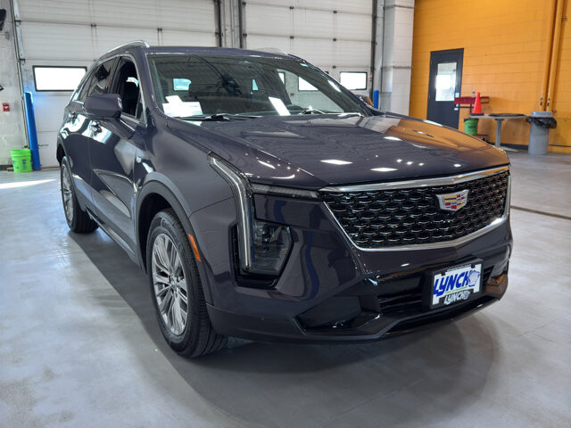 2025 Cadillac XT4 in Burlington, WI 53105 - 18125995 8