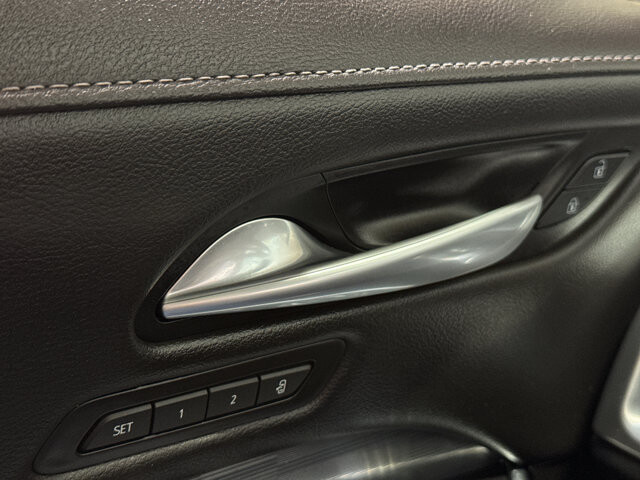 2025 Cadillac XT4 in Burlington, WI 53105 - 18125995 33