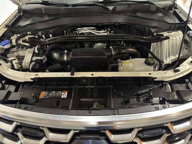 2025 Ford Explorer in Burlington, WI 53105 - 18125999 40