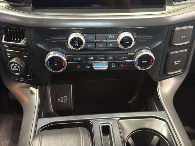 2025 Ford F150 in Burlington, WI 53105 - 18126000 31