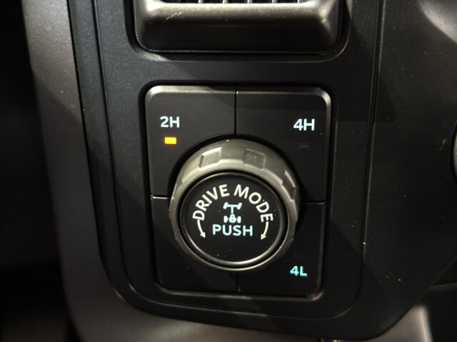 2025 Ford F150 in Burlington, WI 53105 - 18126000 33