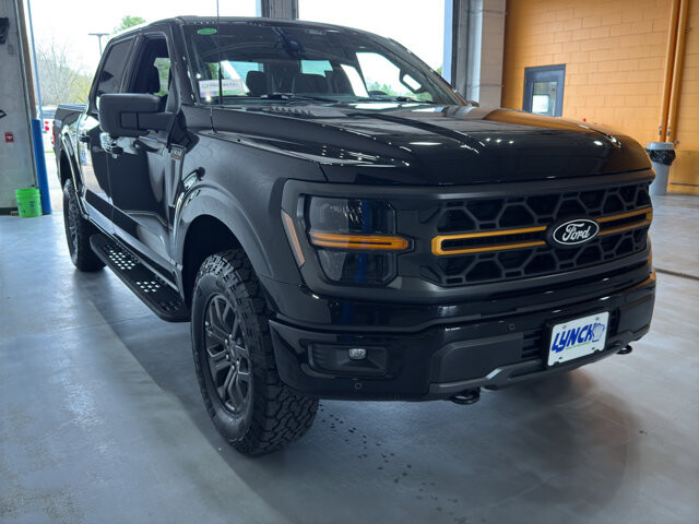 2025 Ford F150 in Burlington, WI 53105 - 18126000 7