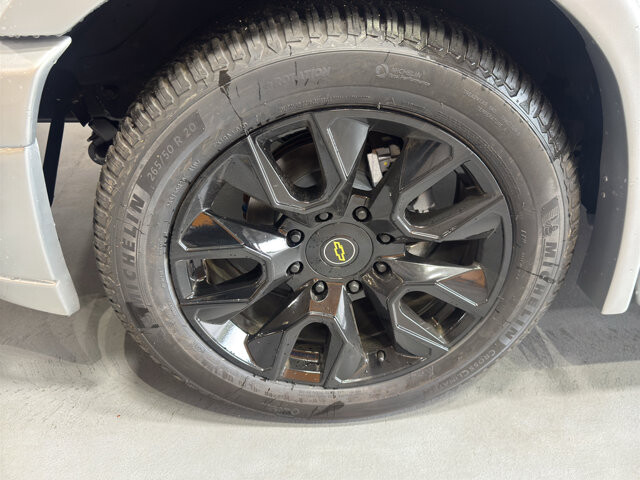 2026 Chevrolet Express 2500 in Burlington, WI 53105 - 18126002 9