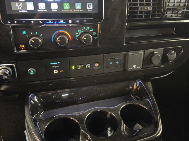 2026 Chevrolet Express 2500 in Burlington, WI 53105 - 18126002 41