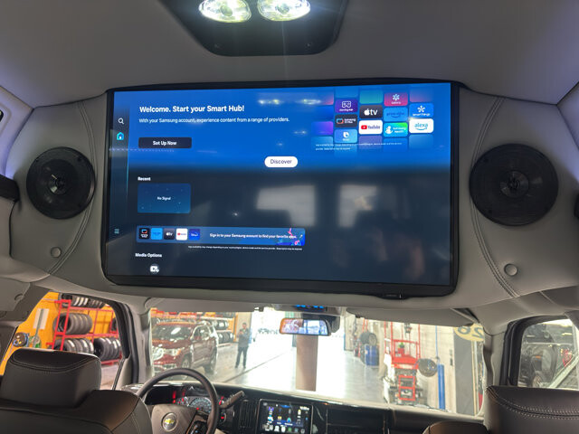 2026 Chevrolet Express 2500 in Burlington, WI 53105 - 18126002 22