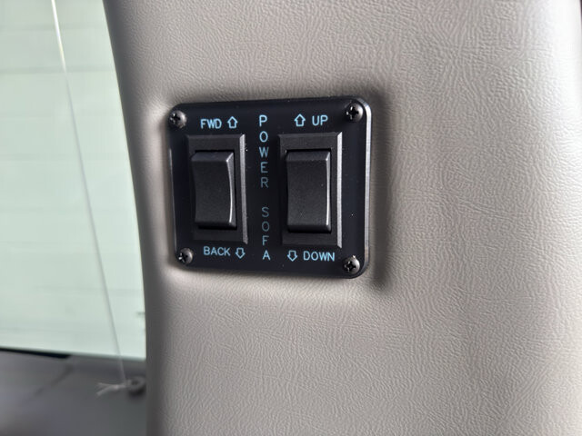 2026 Chevrolet Express 2500 in Burlington, WI 53105 - 18126002 30