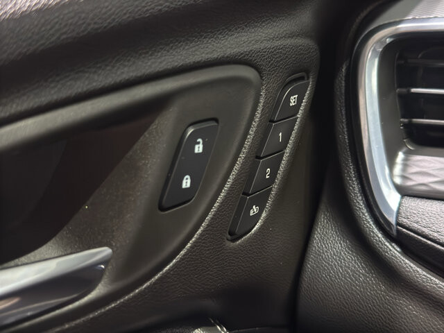 2024 Buick Encore GX in Burlington, WI 53105 - 18126005 33