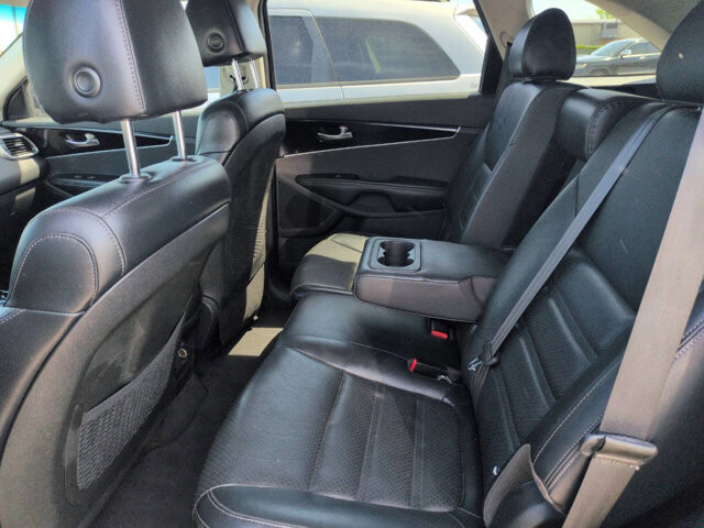 2019 Kia Sorento in North Little Rock, AR 72117-1620 - 18126007 4