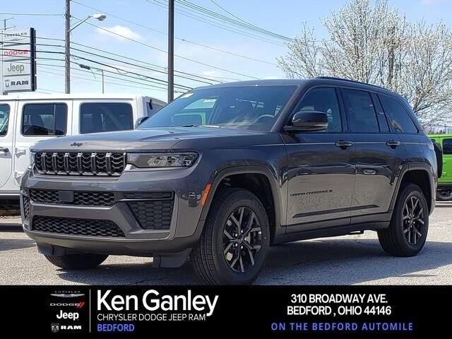 2026 Jeep Grand Cherokee in Bedford, OH 44146 - 18126008 13