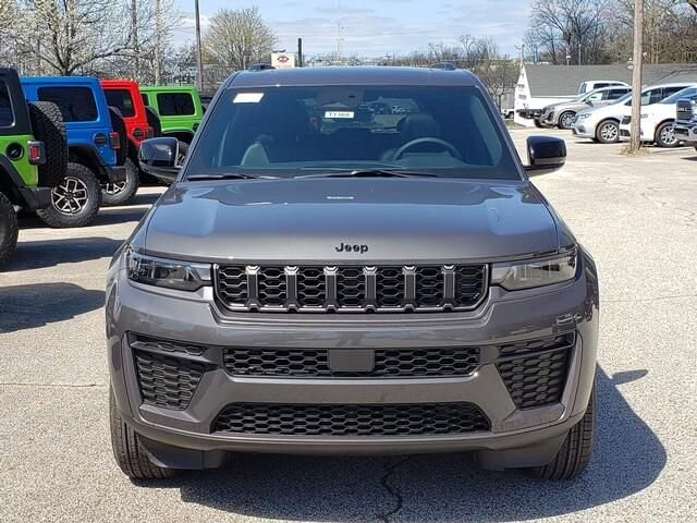 2026 Jeep Grand Cherokee in Bedford, OH 44146 - 18126008 5