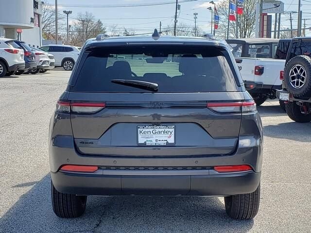 2026 Jeep Grand Cherokee in Bedford, OH 44146 - 18126008 4