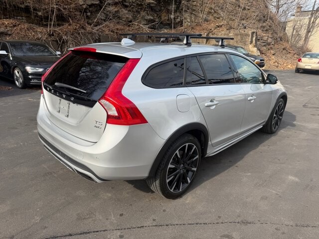 2016 Volvo V60 in Pottsville, PA 17901 - 18126009 5