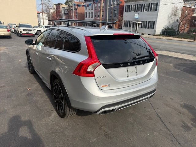 2016 Volvo V60 in Pottsville, PA 17901 - 18126009 3