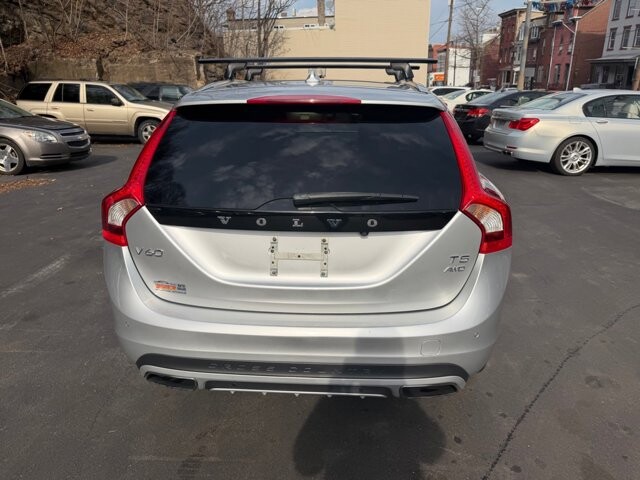 2016 Volvo V60 in Pottsville, PA 17901 - 18126009 4
