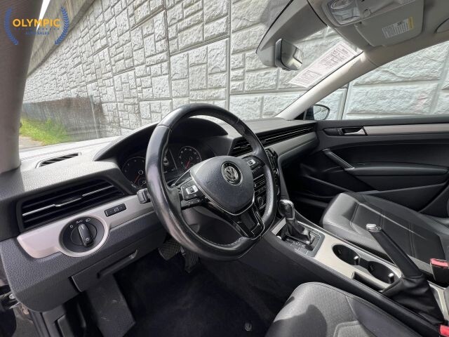 2020 Volkswagen Passat in Decatur, GA 30032 - 18126013 20