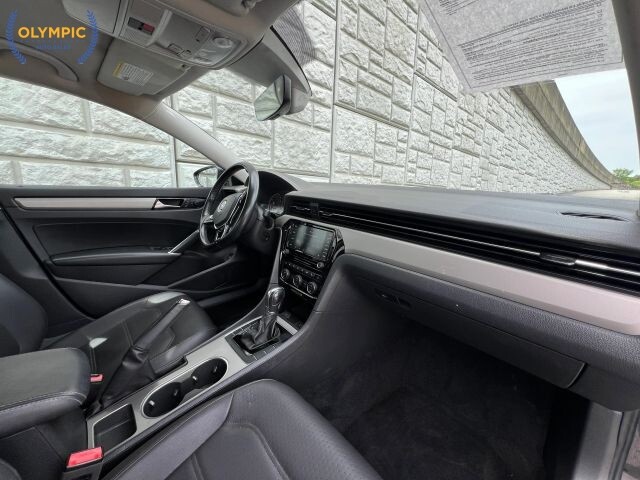 2020 Volkswagen Passat in Decatur, GA 30032 - 18126013 22