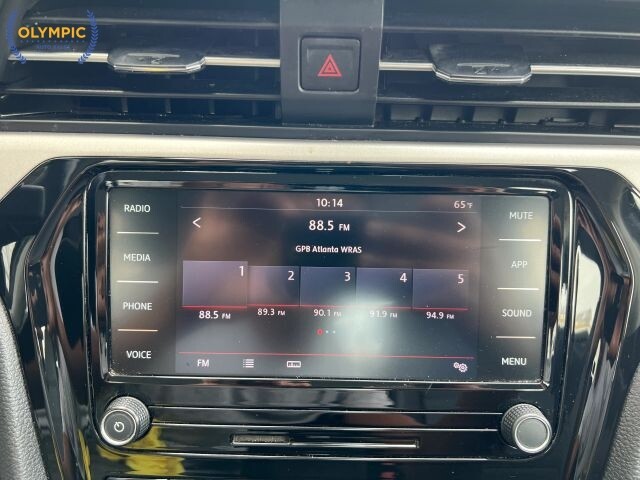 2020 Volkswagen Passat in Decatur, GA 30032 - 18126013 28