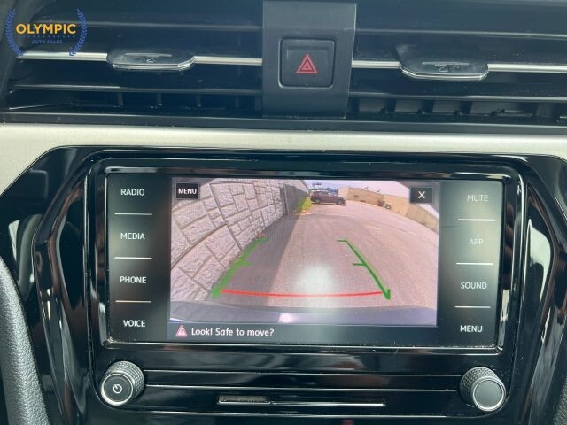 2020 Volkswagen Passat in Decatur, GA 30032 - 18126013 29