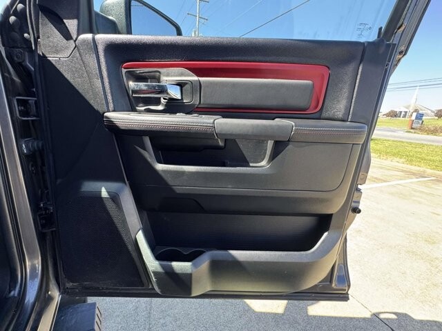 2016 RAM 1500 in Winchester, VA 22602 - 18126016 8