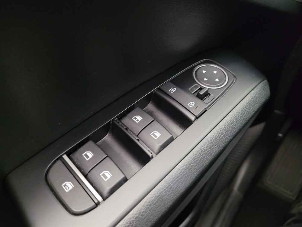 2023 Kia Soul in Montclair, CA 91763 - 18126018 27