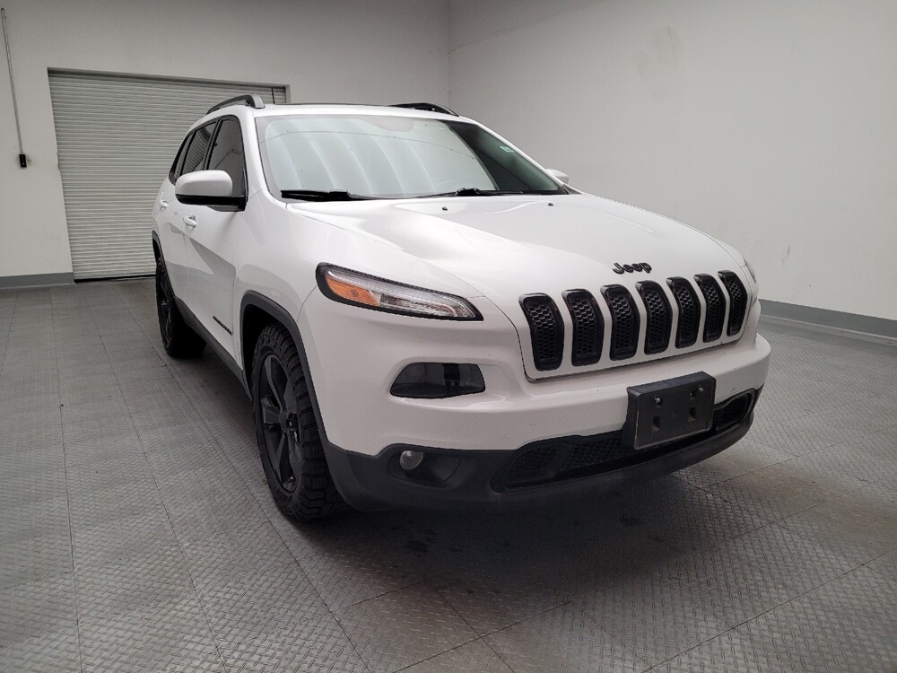 2017 Jeep Cherokee in Montclair, CA 91763 - 18126021 14