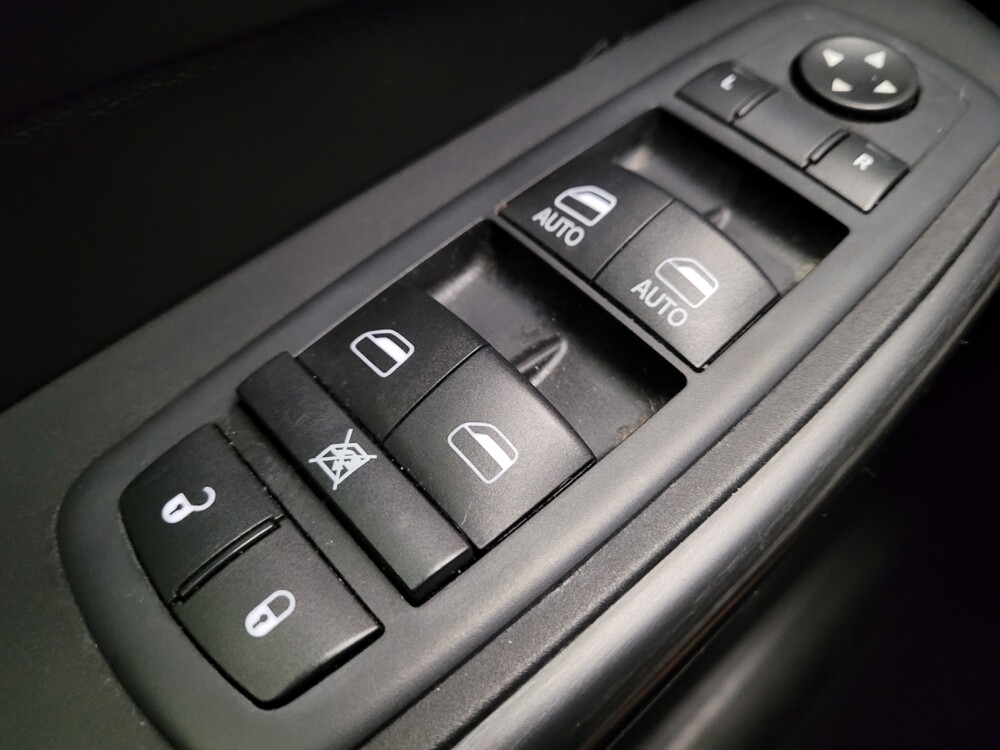 2017 Jeep Cherokee in Montclair, CA 91763 - 18126021 27